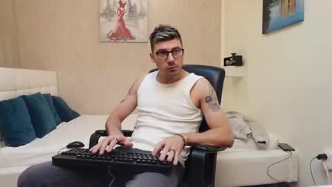 Alex online show from 10.29.25