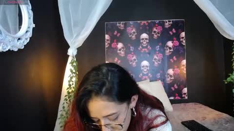 Snapshot of _alhanna chatting on 12.03.24 Alhanna online show from 12.03.24