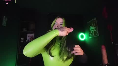 Miss Alice  My internet sucks these days see you soon online show from 04.11.26