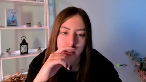 Snapshot of _alice_smith__ chatting on 10.19.25 _alice_smith__ online show from 10.19.25