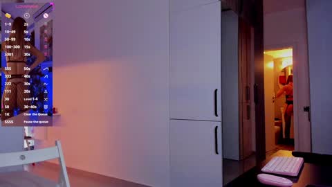 Mia online show from 12.12.24