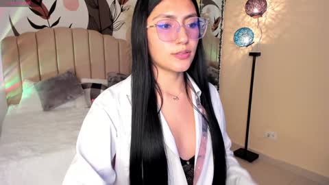 Allondra  online show from 01.22.25