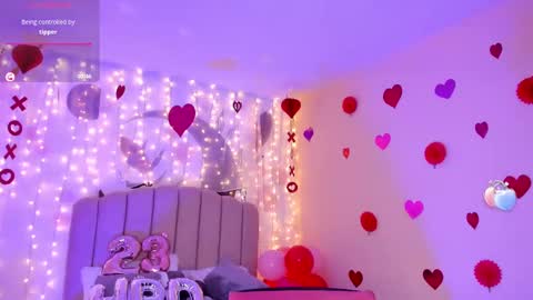 Allondra  online show from 02.14.25