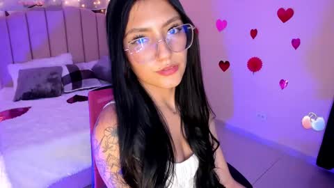 Allondra  online show from 02.14.25