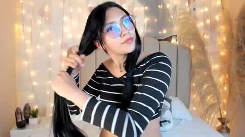 Allondra  online show from 03.04.25