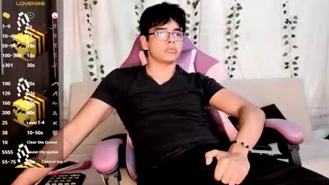 Snapshot of _an_drew18 chatting on 09.30.25 _an_drew18 online show from 09.30.25