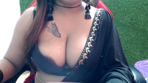 Snapshot of _ananya_9 chatting on 06.22.26 Ananya online show from 06.22.26