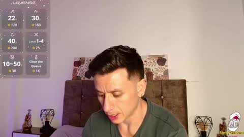 Snapshot of _andrewfalcon2 chatting on 11.17.25 _andrewfalcon2 online show from 11.17.25