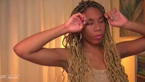 Snapshot of _angeleyes chatting on 09.28.25 Angie - online show from 09.28.25