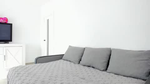 Anna online show from 03.24.26