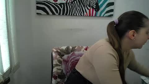 Anna online show from 04.14.26