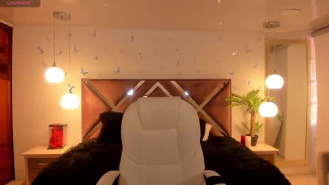 antonnela online show from 09.16.25