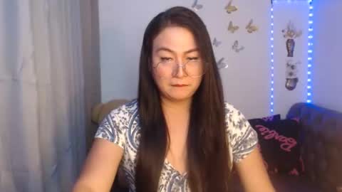 Snapshot of _arah chatting on 09.15.25 arah online show from 09.15.25