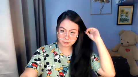 Snapshot of _arah chatting on 06.22.26 arah online show from 06.22.26