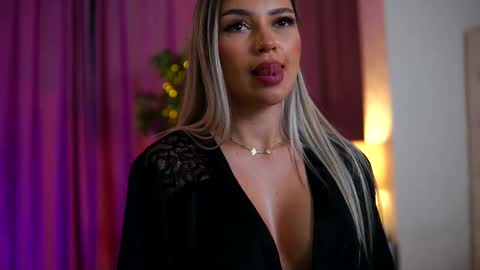 Arielle online show from 02.18.25