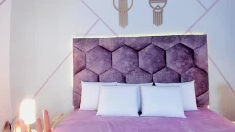 _aurora_collins_ online show from 11.01.25