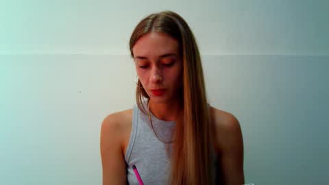 _aurora_sweet online show from 09.13.25