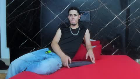 Snapshot of _axel_09 chatting on 09.18.25 _axel_09 online show from 09.18.25