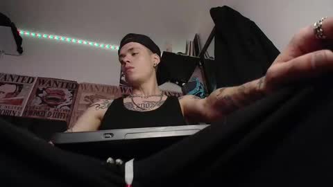 Snapshot of _blackshadow__ chatting on 02.04.26 SHADOW online show from 02.04.26