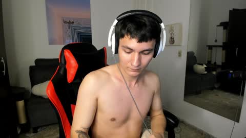 Snapshot of _blakee chatting on 12.18.24 B L A K E online show from 12.18.24