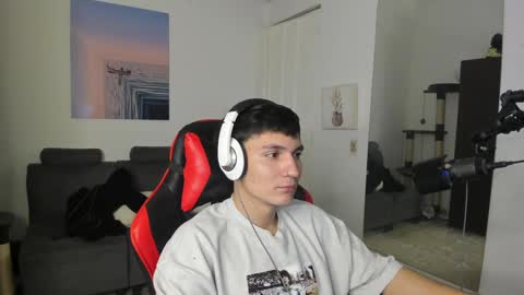 Snapshot of _blakee chatting on 12.23.24 B L A K E online show from 12.23.24