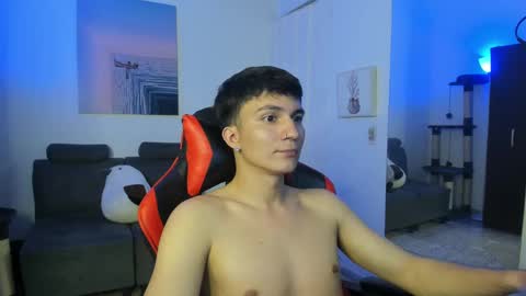 Snapshot of _blakee chatting on 01.20.25 B L A K E online show from 01.20.25