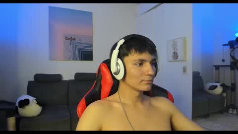 Snapshot of _blakee chatting on 01.24.25 B L A K E online show from 01.24.25