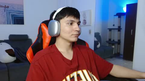 Snapshot of _blakee chatting on 02.06.25 B L A K E online show from 02.06.25