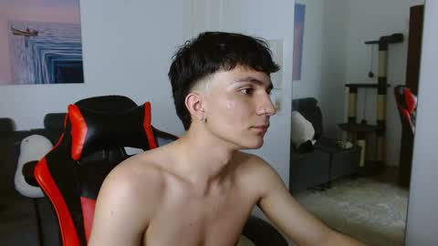 Snapshot of _blakee chatting on 03.08.25 B L A K E online show from 03.08.25