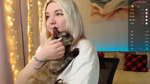 Elizabeth online show from 12.24.24