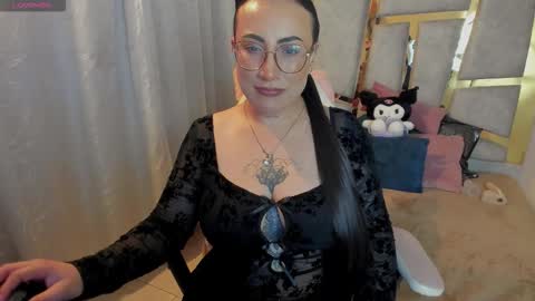 Angie  Independent model online show from 03.21.26