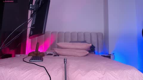 Britany online show from 11.22.25