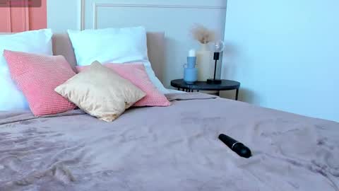 Stella online show from 03.10.25