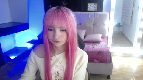 Snapshot of _charlotte_collins_ chatting on 05.02.26 _charlotte_collins_ online show from 05.02.26