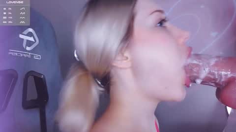 Angelina online show from 12.04.25