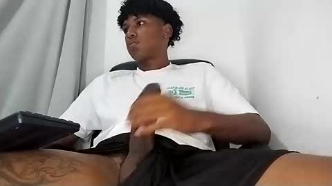 Snapshot of _cockpromise_ chatting on 02.28.25 _cockpromise_ online show from 02.28.25