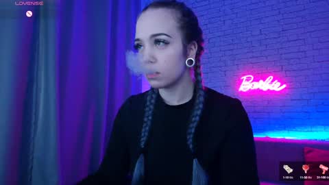 Snapshot of _crazybee_ chatting on 12.06.24 Nica online show from 12.06.24