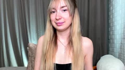 _crystal_moon_1 online show from 11.14.25