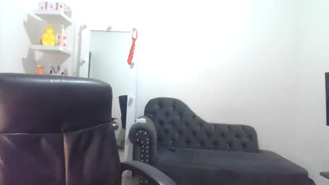 Katherine   Shedule  10pm -4 am  Colombia hour online show from 12.10.24