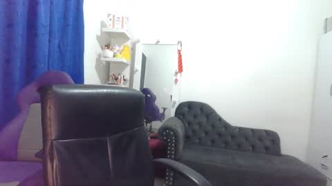 Katherine   Shedule  10pm -4 am  Colombia hour online show from 02.05.25