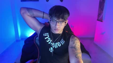 Snapshot of _demon1 chatting on 12.15.25 _demon1 online show from 12.15.25