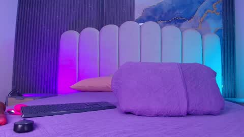 Dione online show from 04.07.26