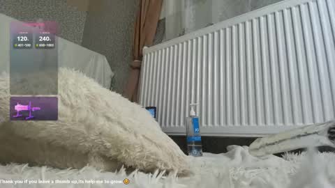 Snapshot of _domenika_ chatting on 11.24.25 online show from 11.24.25