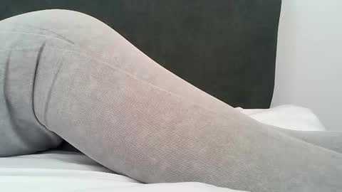 Snapshot of _domnatermsi chatting on 02.18.25 _domnatermsi online show from 02.18.25