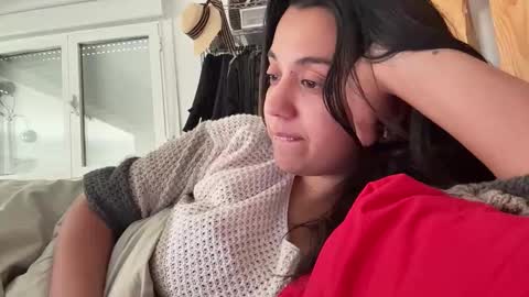 Snapshot of _elena_barra chatting on 10.24.25  elena barra online show from 10.24.25