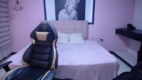 _emaa_ online show from 11.07.25