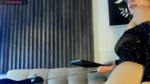 _emily_gill_ online show from 03.27.26