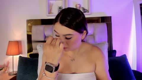 Isabella online show from 04.06.26