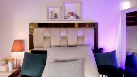 Isabella online show from 04.10.26