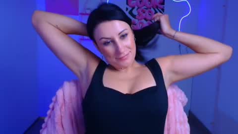 Emma online show from 10.30.25